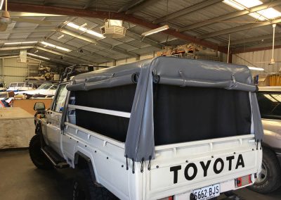 4wd canopy with breeze mesh